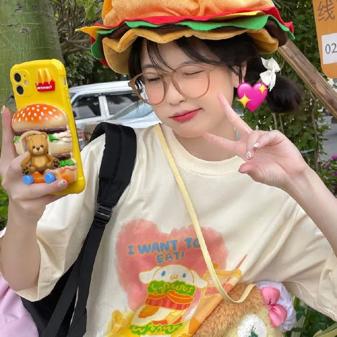 泳池娇娃